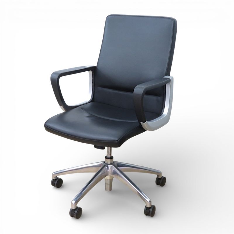 イノウエ マネージメントチェア EU-590 役員用椅子 肘付き ブラック  PVCレザー オフィスチェア 上下昇降 YH20589 中古