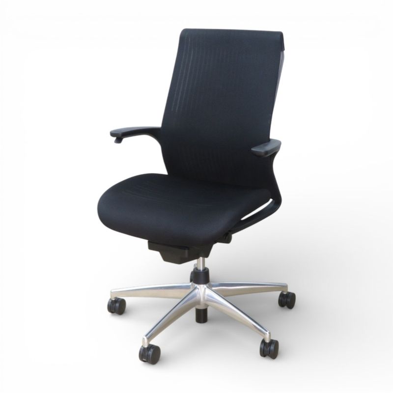 オフィス家具・中古オフィス家具専門店のビックリユース