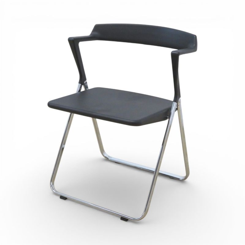 【中古】カッシーナ イクスシー 折りたたみ椅子 TUNE ブラック 肘付き 折り椅子 中古オフィス家具 KK20653