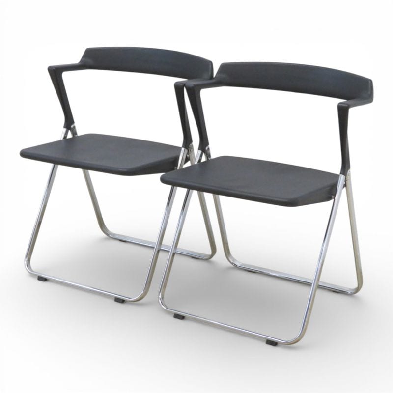 【中古】カッシーナ イクスシー 折りたたみ椅子 2脚セット TUNE ブラック 肘付き 中古オフィス家具 KK20653