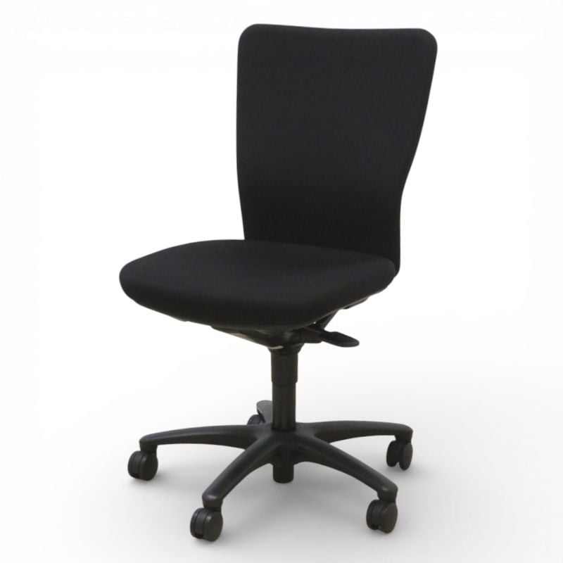 【中古】 オカムラ 肘無しオフィスチェア カロッツァ CK95ZR FS11 ブラック ハイバック リクライニング 布張り 中古オフィス家具 KK20808