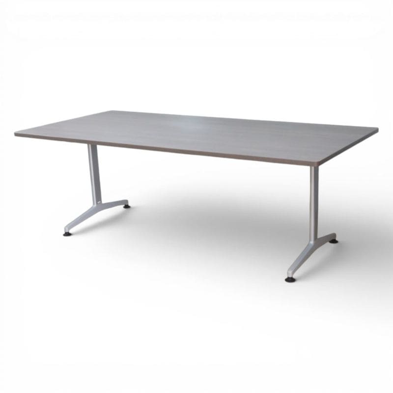 【中古】コクヨ ミーティングテーブル MTT-JTR211MG5 幅2100 奥行1000 高さ725mmブラウン 会議テーブル 木目調  中古オフィス家具 YH20371