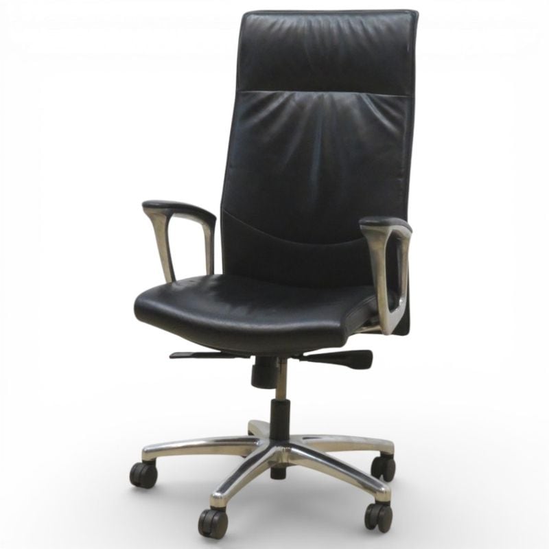 【中古】オカムラ 役員オフィスチェア CEシリーズ CE68SX-P794 ブラック 革張り エクストラハイバック 肘付き リクライニング 中古オフィス家具 KK18074
