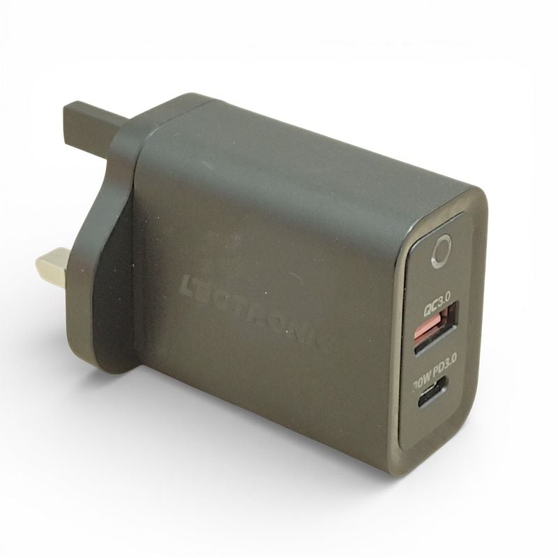 【中古/箱あり】LECTRONIC USB充電器 LC-312-BLK 30W PD3.0 QC3.0 2ポート ブラック オフィス 事務所 スマホ充電 W45×D28×H45 中古オフィス家具 EG20301