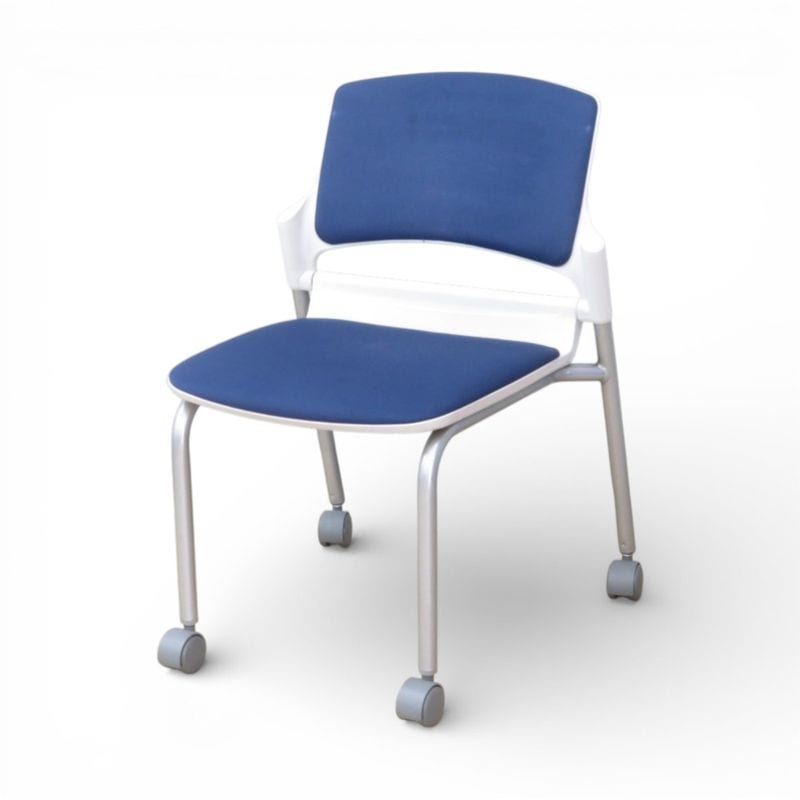 【中古】ウチダ スタッキングチェア MF-180C ネイビー 会議椅子 重ね置き 中古オフィス家具 YH20825 配送サイズ220