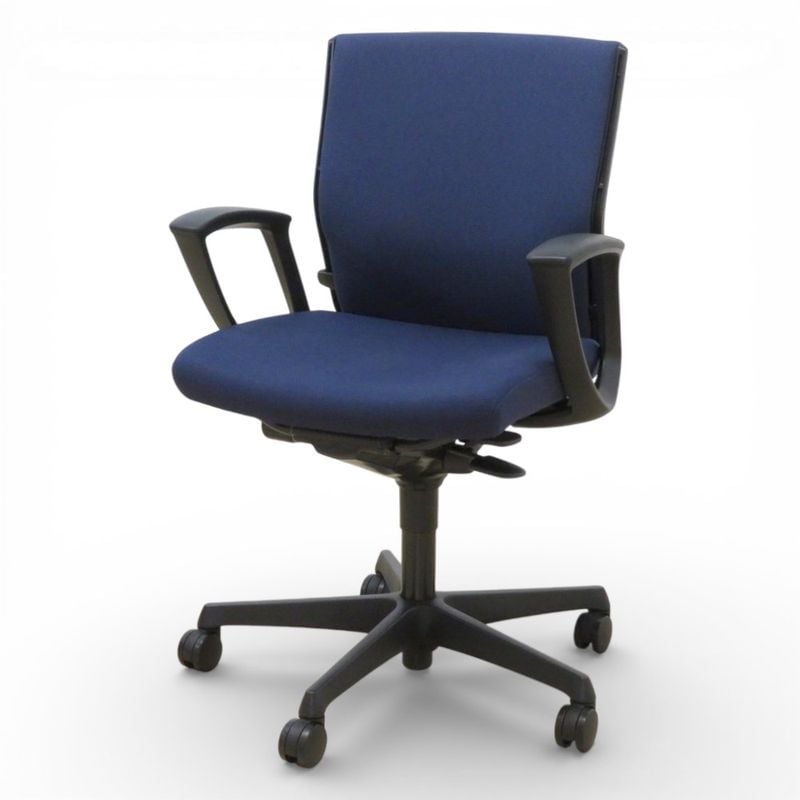 【中古】オカムラ オフィスチェア エスクード C443ZR FFW4 ブルー 肘付き ランバーサポート ローバック 布張り 中古オフィス家具 YH20940