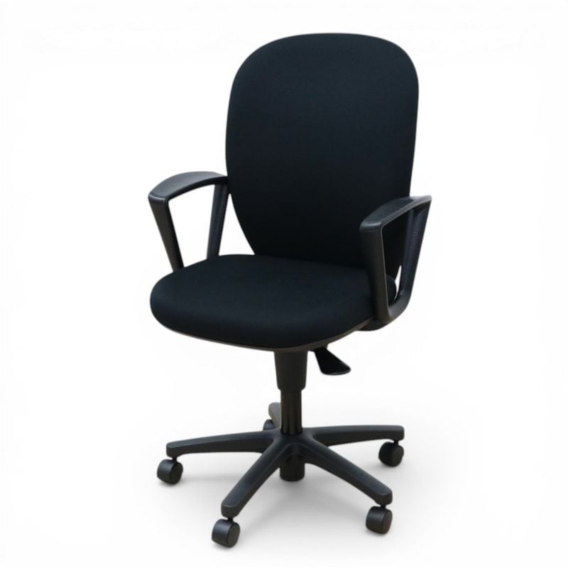 【中古】イトーキ 肘付きオフィスチェア リエット ハイバック KFS-730GB-T1 T1 ブラック 肘付き 固定肘 布張り 中古オフィス家具 KK21048-1