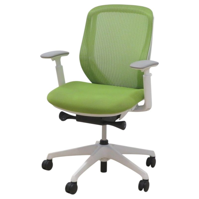 【中古】オカムラ  肘付きオフィスチェア シルフィー C681XW FMP5 2021年製  ライトグリーン ローバック メッシュ 中古オフィス家具 EG21124