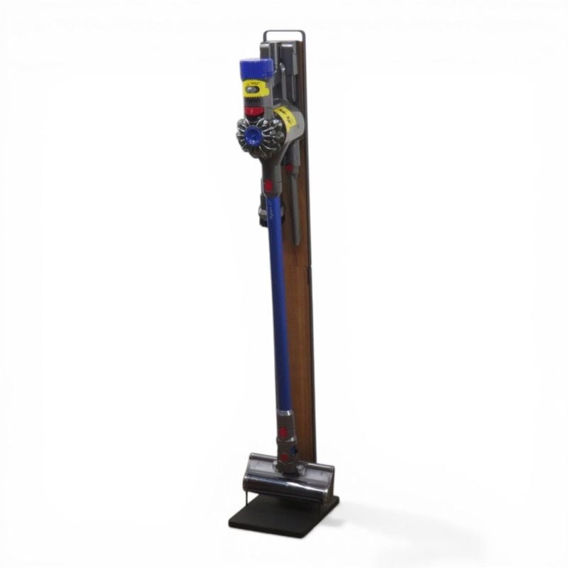 【中古】ダイソン 掃除機 Ｖ7  SV11/HH11 ブラック コードレス掃除機  自立式  サイクロン オフィス家電 AG21199 