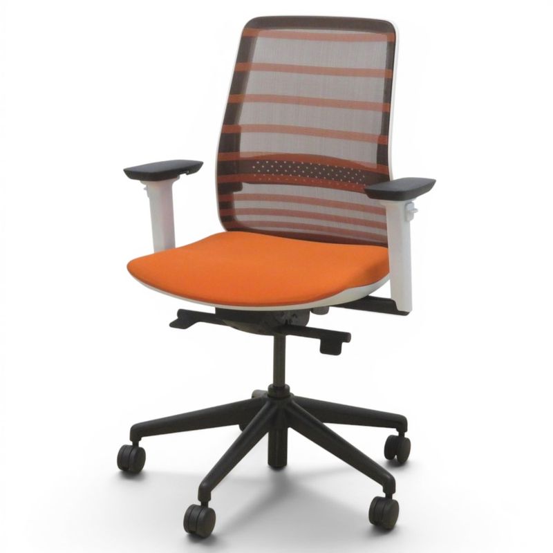 【軽トラ90分貸し出しサービス】Herman Miller オフィスチェア　MR113AAM-0020 Herman Millerのオフィスチェア 【MR113AAM】のご紹介です！｜2025年09