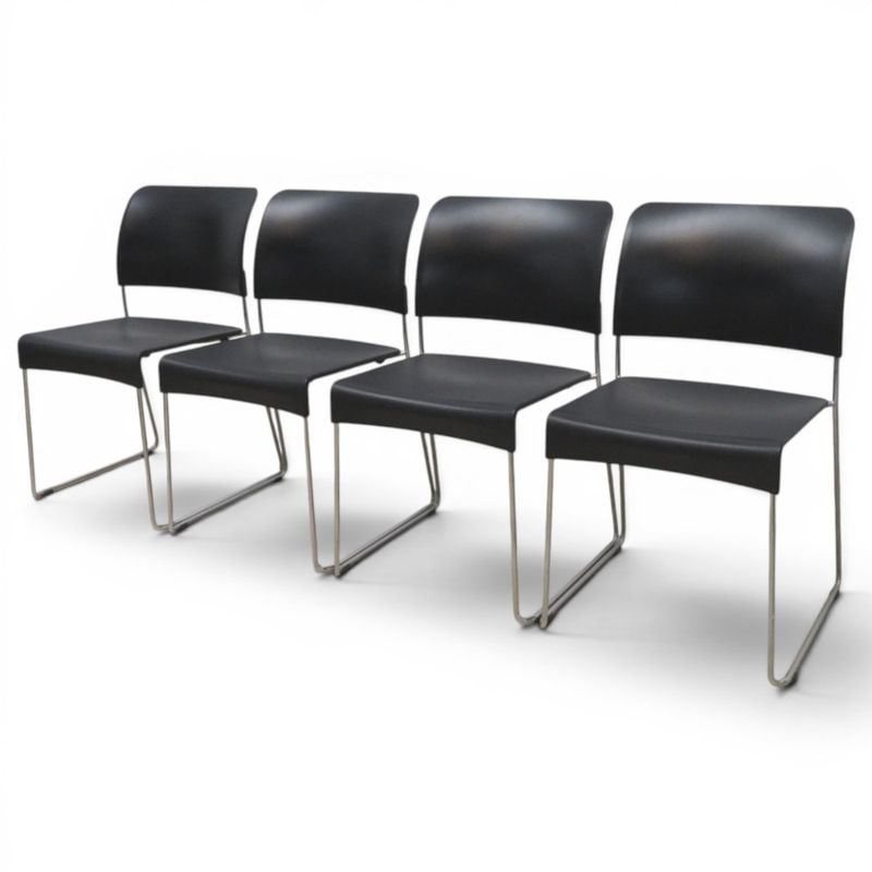 【中古/4脚セット】vitra ヴィトラ スタッキングチェア シムチェア ブラック ミーティングチェア ダイニングチェア 肘無し 会議椅子 中古オフィス家具 KK21889 