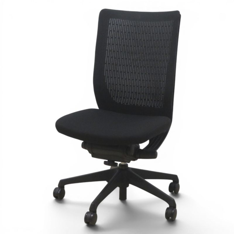 【中古/訳アリ】オカムラ 肘無しオフィスチェア  ヴィスコンテ CW72ZA-FBA1 ブラック 事務椅子 肘無し パソコンチェア メッシュ 中古オフィス家具 KK15463-1 