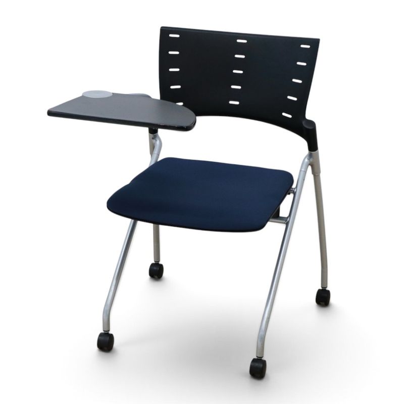 【中古】イトーキ ネスティングチェア マノス メモ置台付き KLC-312CB-T1N3 ネイビー/ブラック ミーティングチェア スタッキングチェア 中古オフィス家具 EG22574