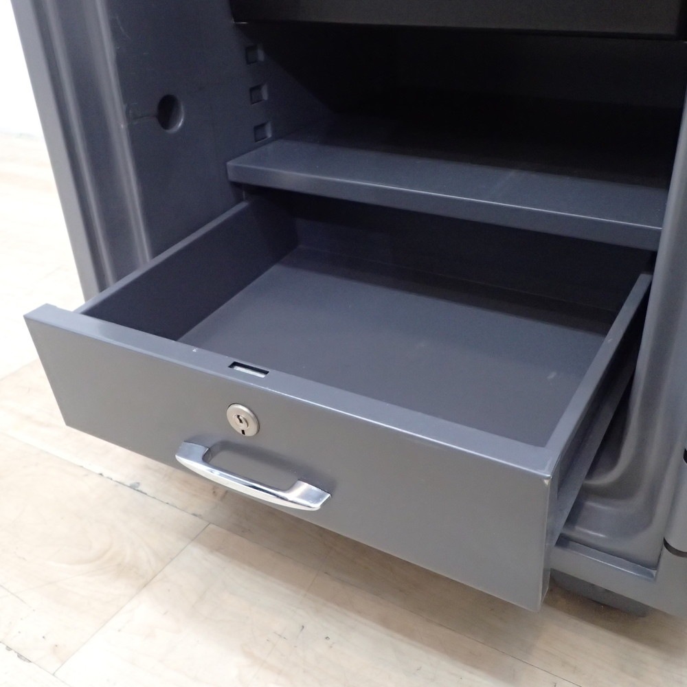 日本アイ・エス・ケイ キングクラウン 耐火金庫 ダイヤル式 トレー