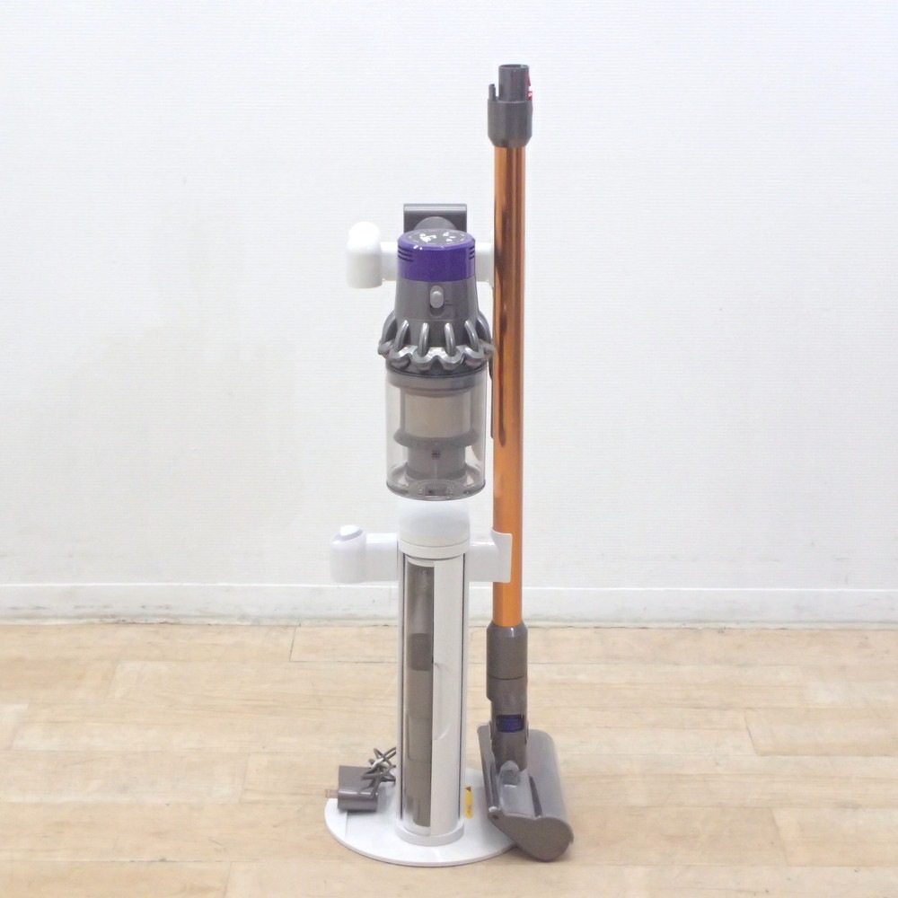 dyson ダイソン V10 Fluffy コードレスクリーナー SV12 フロアドック付 