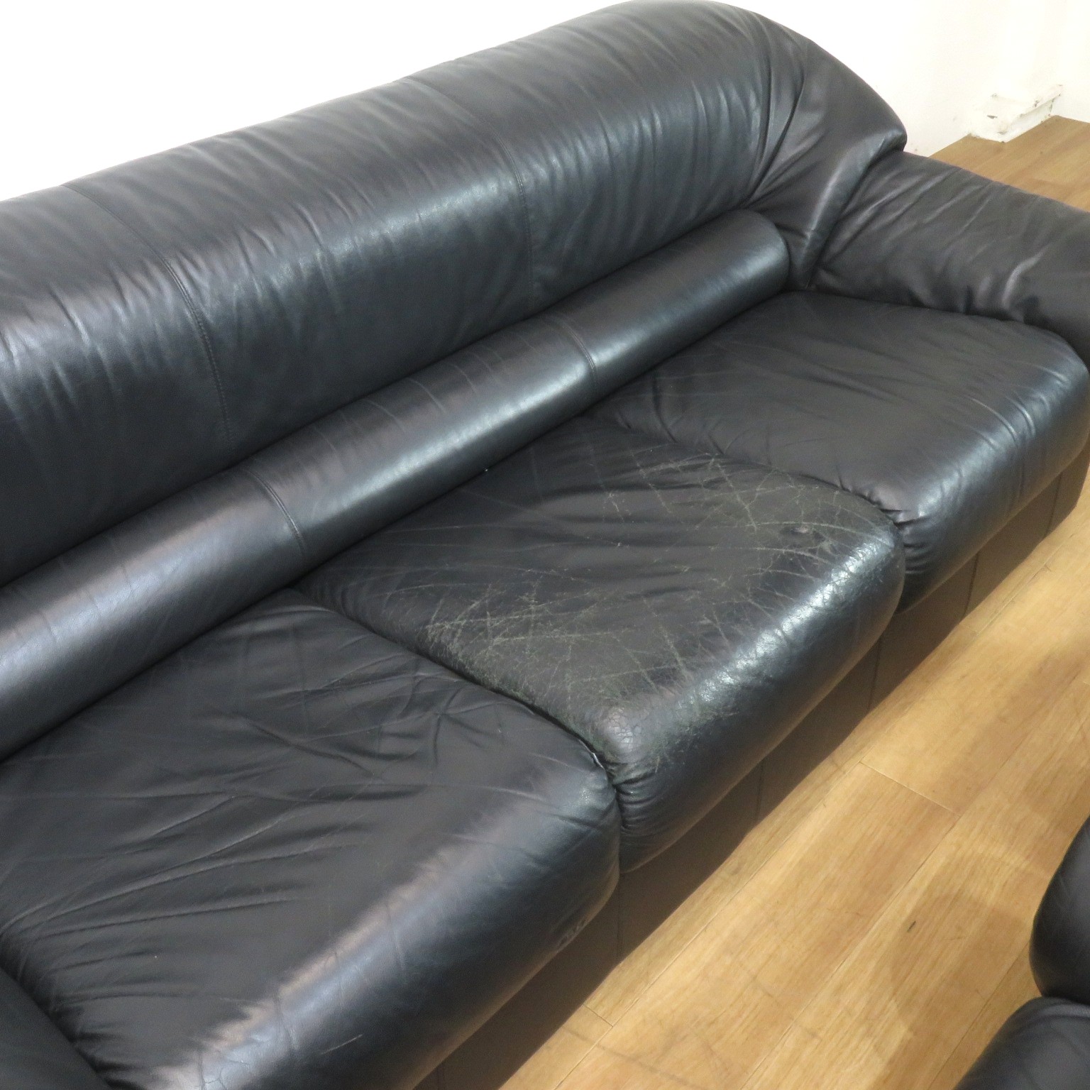 中古】応接ソファ3点セット ブラック レザー調 中古オフィス家具 AG22407