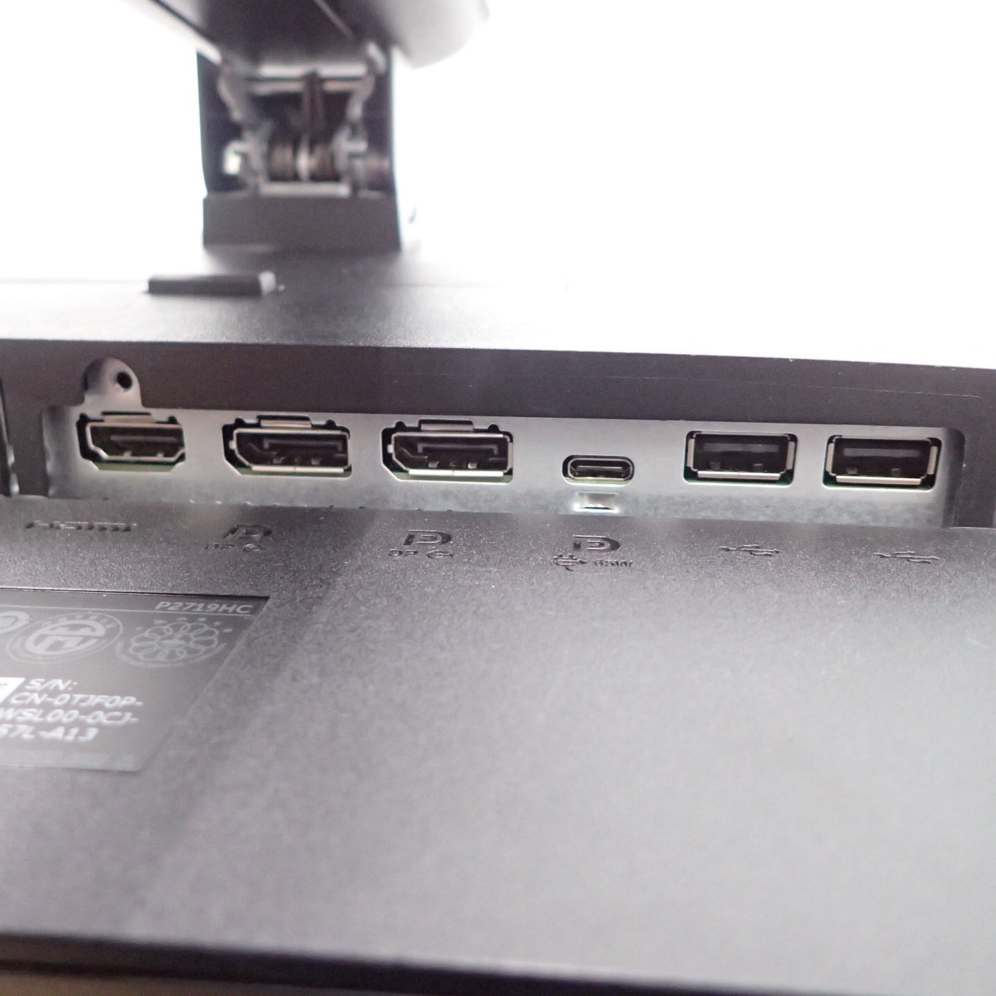 中古】DELL モニター P2719HC 27インチフルHD USB-C対応 ブラック USB