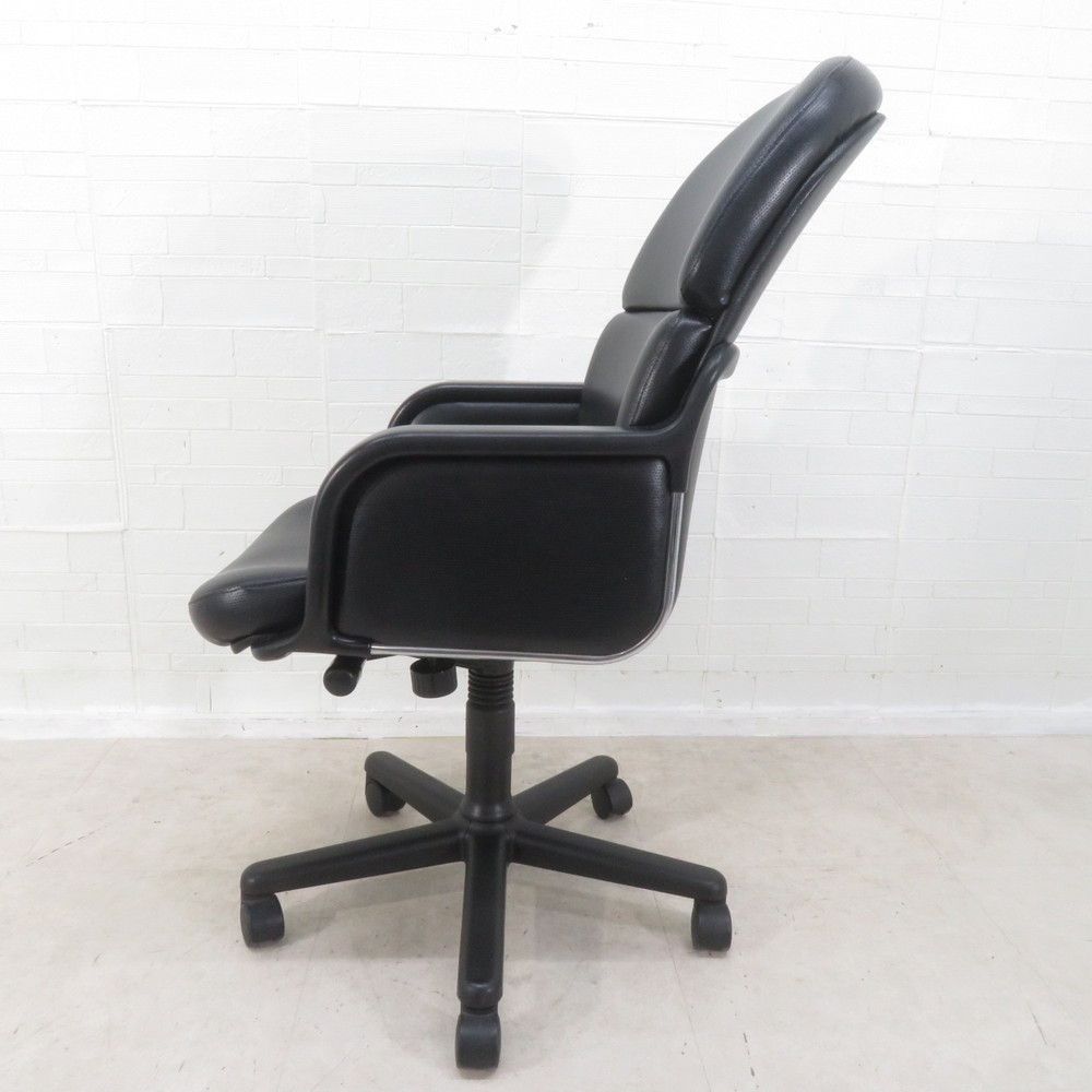 2LN5s トヨスチール M-1800 本革張り エグゼクティブチェア 17万 2LN5s トヨスチール M-1800 本革張り エグゼクティブチェア 17万 2LN5s