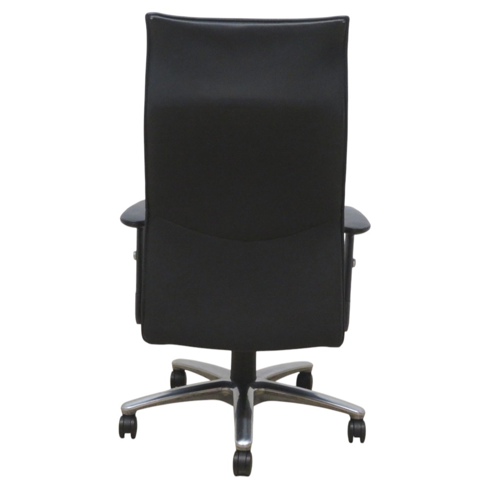 【新品・送料無料】オフィスチェアーエクストラ　肘付 (ブラック) 中古】オカムラ 役員オフィスチェア ランク2 CE66SZ ブラック レザー
