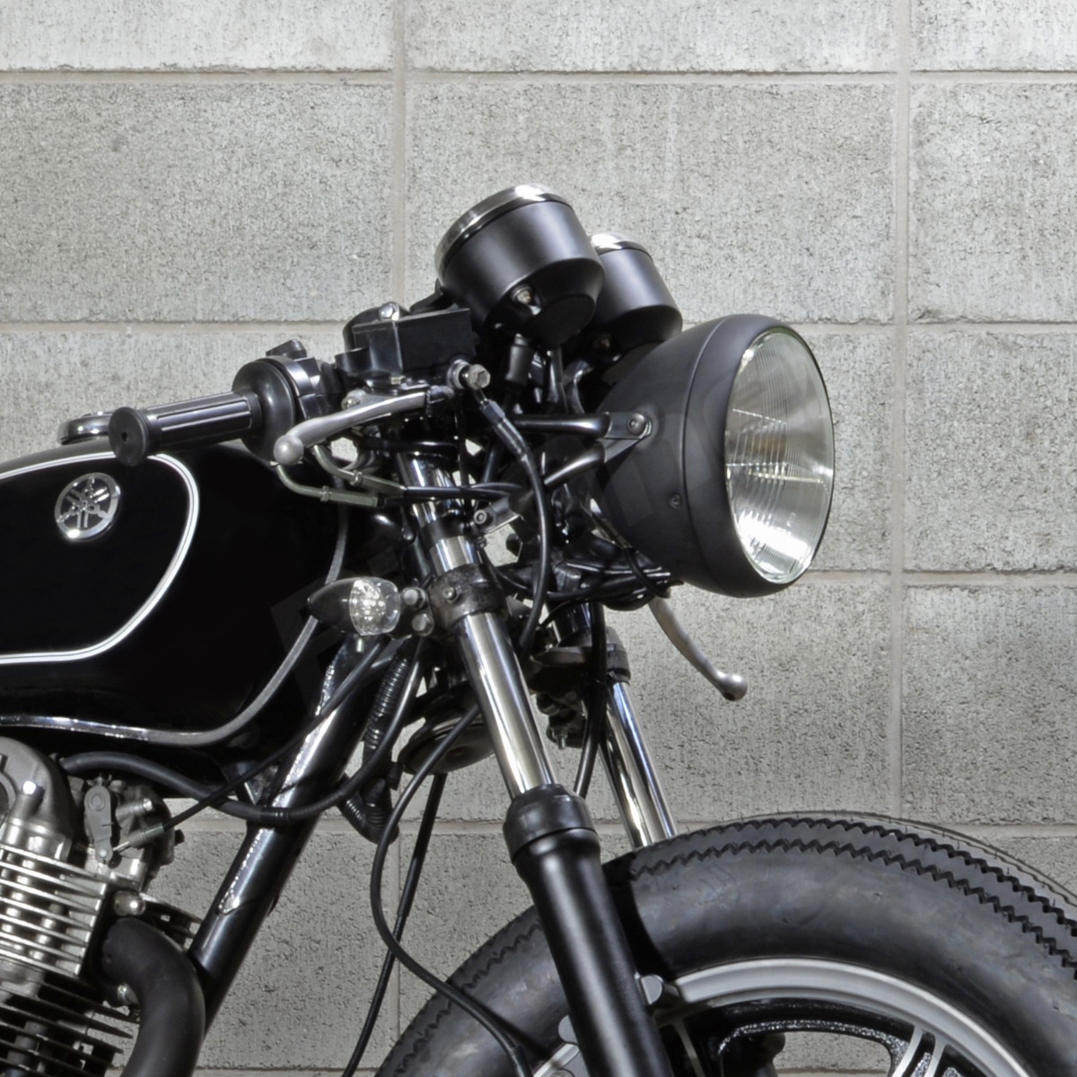 SR400 純正ヘッドライト2019年式 型式B9F1(2BL-RH16J)