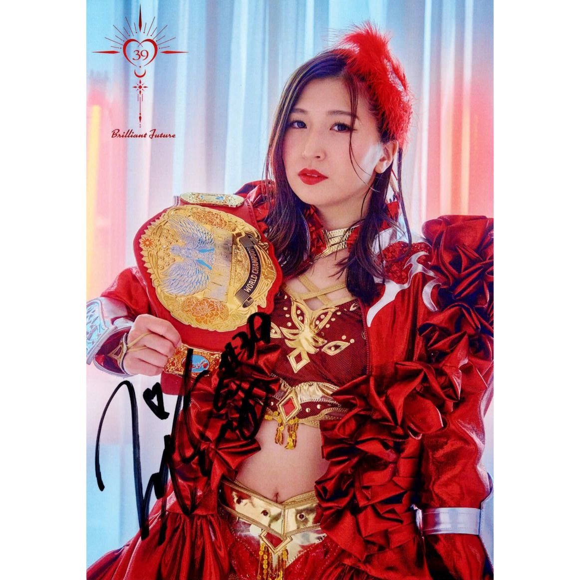 イヨ・スカイ WWE マリーゴールド サイン入りポートレート写真フレーム ハミングバード #52 マリーゴールド ポートレート 直筆サイン入り