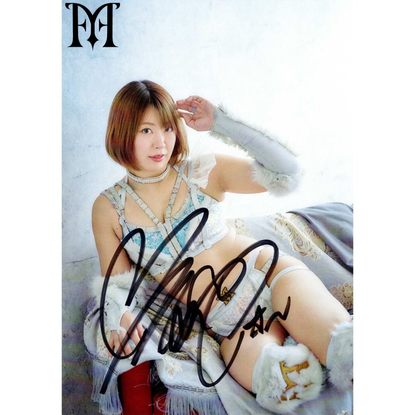 女子プロレス　マリーゴールド　直筆サイン入りカード　桜井麻衣　トレカ 桜井麻衣 #8 マリーゴールド ポートレート 直筆サイン入り