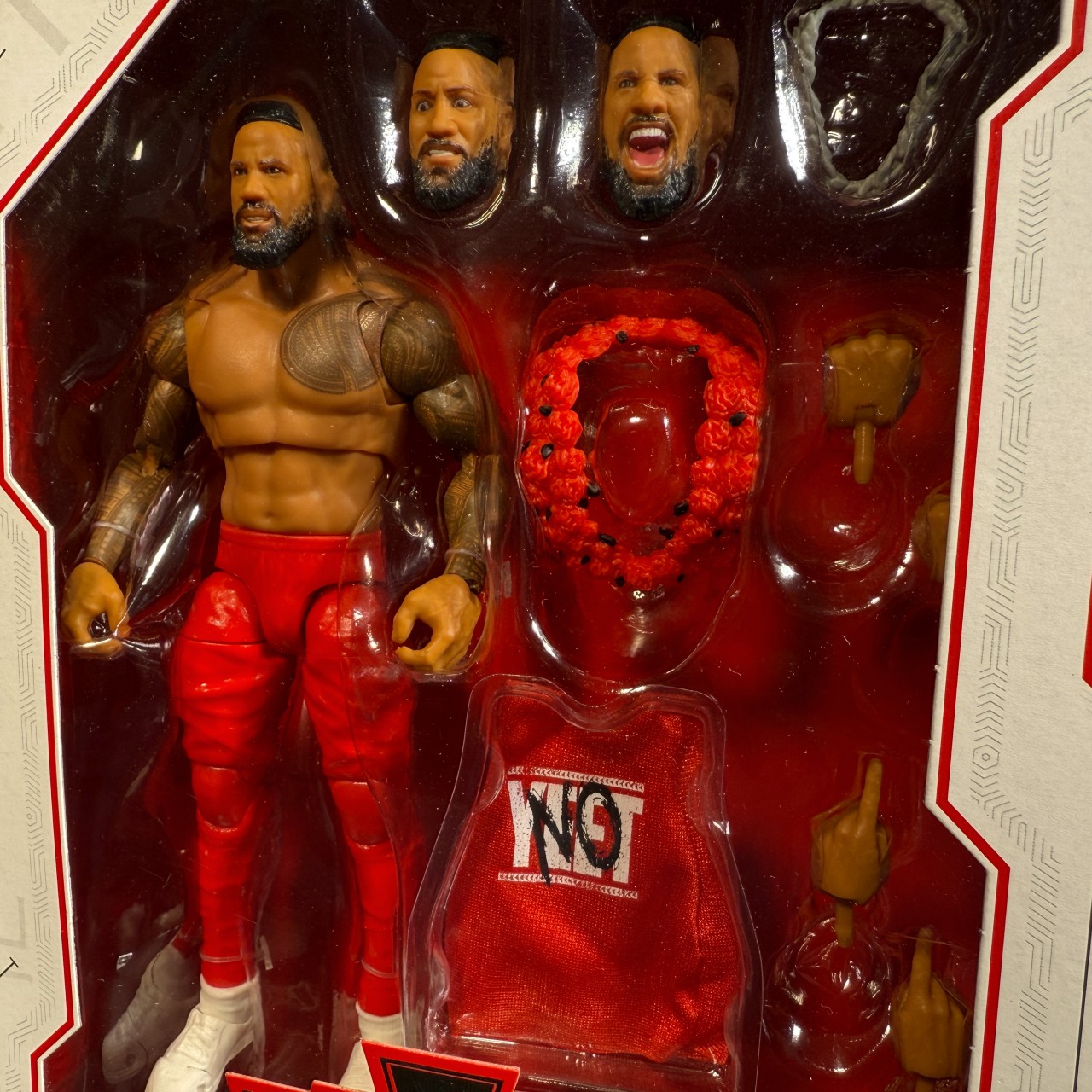 WWE USOS アルティメットエディション　フィギュア　新品　ジェイ・ウーソ WWE Ultimate Edition Jey Uso Action Figure & Accessories Set