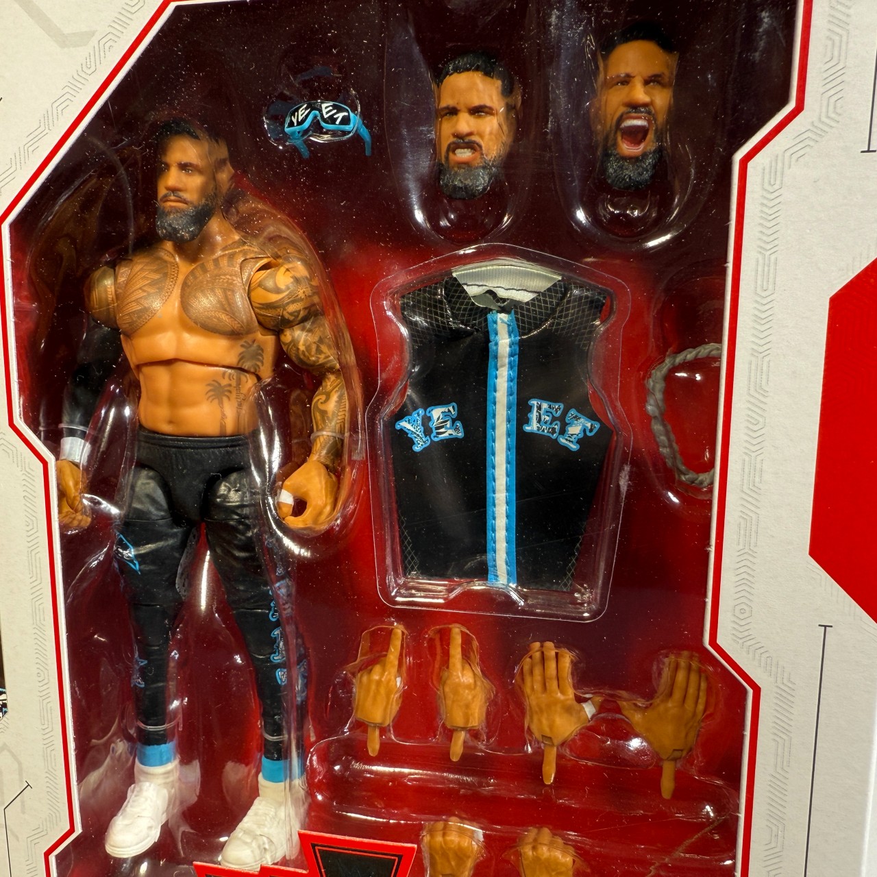 WWE USOS アルティメットエディション　フィギュア　新品　ジェイ・ウーソ Amazon.com: Mattel WWE Ultimate Edition Jey USO Action