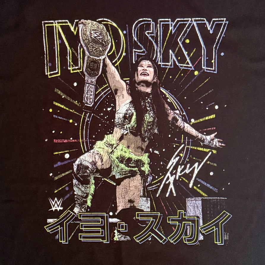 WWE イヨ・スカイ Tシャツ Champion