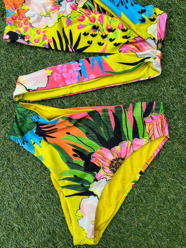 Agua Bendita ԡ  2023 IRISHAPRAIA11151