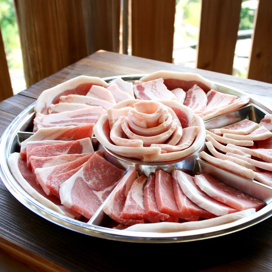 沖縄県産　北斗の島豚ロース焼肉（500g）