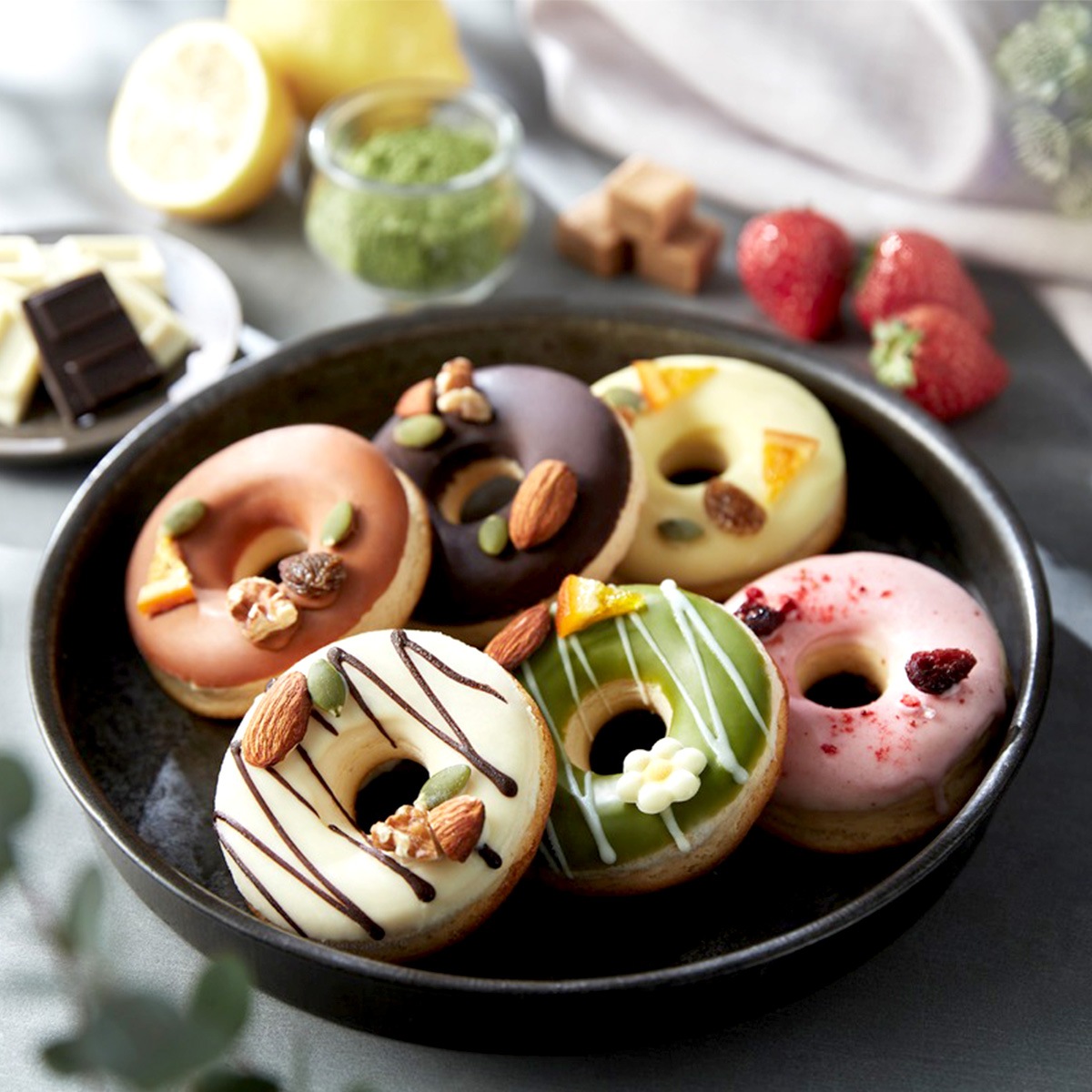 ドーナツ型チーズケーキ ハピチリング 8個ギフトセット（いちご・抹茶・チョコ・ホワイト・レモン・キャラメル）【グルテンフリー・冷凍お取り寄せスイーツ】iHug Cheese