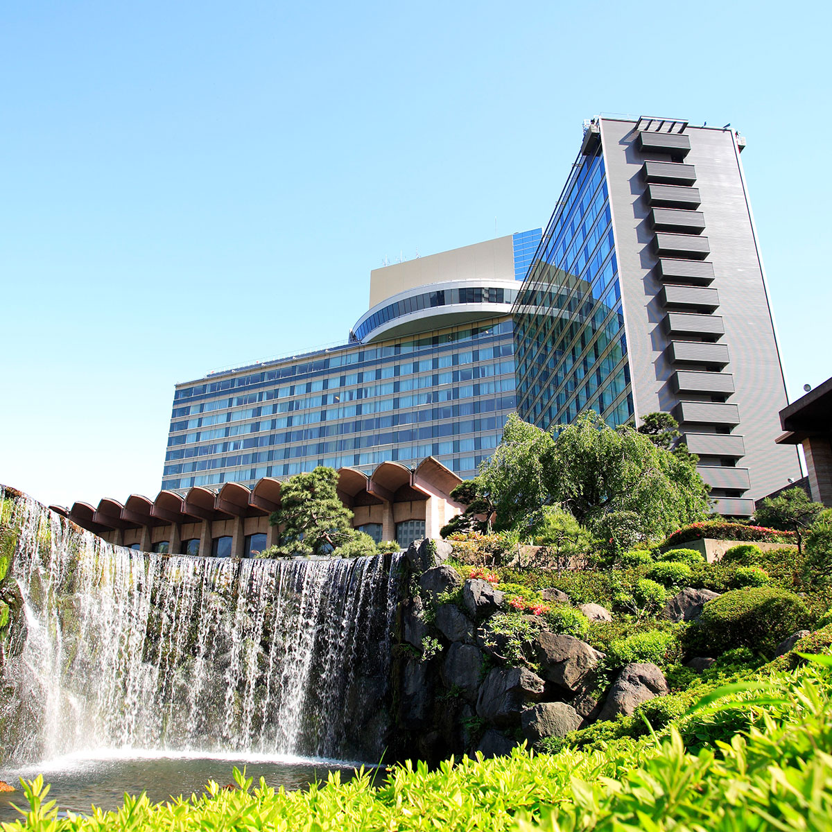 マロンバウムクーヘン9個入（プレーン5個・ココア4個）ホテルニューオータニ　老舗ホテル監修の高級スイーツ