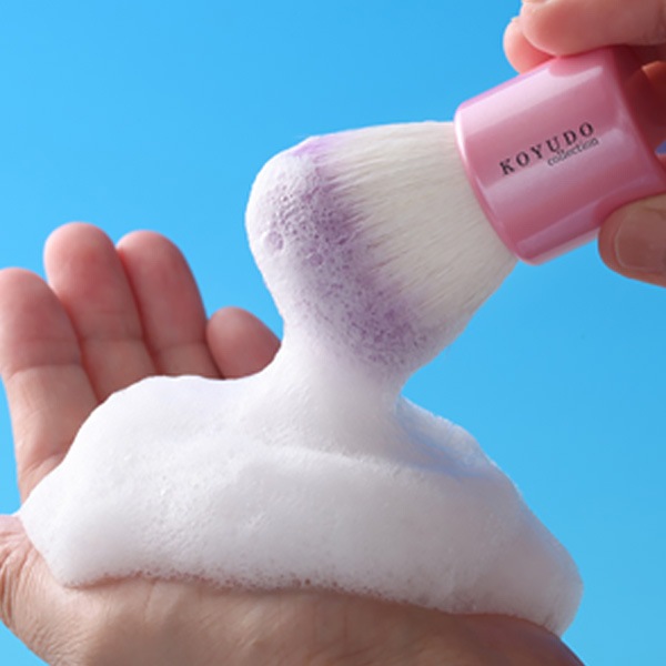 熊野筆 フラワー洗顔ブラシ