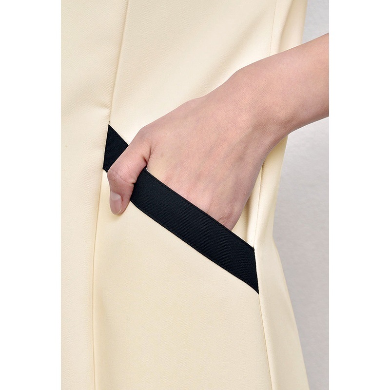 E-3133 ワンピース ライトベージュ SHIROTA(シロタ）