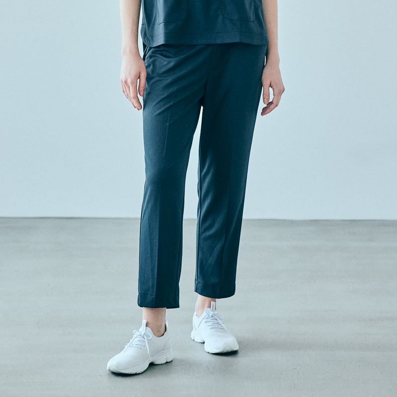 JILL STUART スクラブパンツストレッチストレート ネイビー(4サイズ)