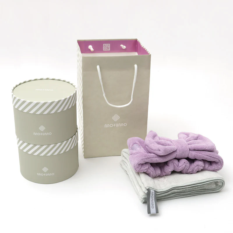mofumo モフモ タオル color: ベリー(ライトパープル) フロスティ(ライトグレー)