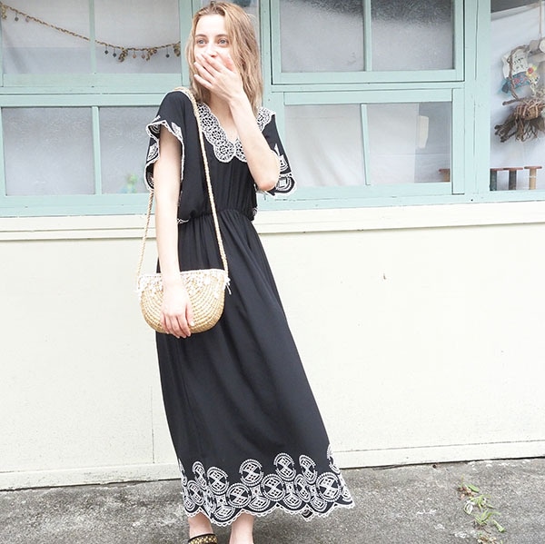 ウクライナ伝統刺繍 bistaraiオリジナルマキシ丈ワンピース ウクライナドレス フェアトレードファッション フリーサイズ 楽ちんナチュラルワンピース 営業日即日発送 ＜送料無料＞