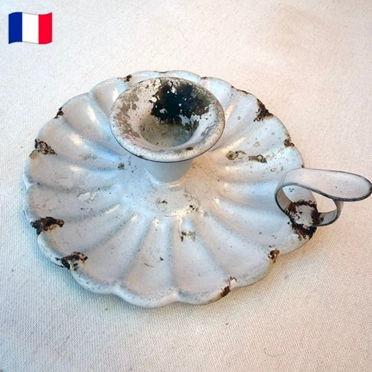 アンティークガラス陶器はヨーロッパ蚤の市で買い付けています