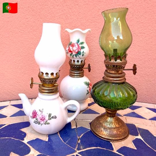 ポルトガルで買い付けたかわいいオイルランプは卓上ランプとして