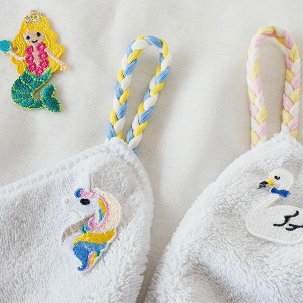 バラ売り 【選べるデザイン】刺繍ワッペン アイロンワッペン  恐竜 車 動物 アニマル ワッペン 子供 男の子 女の子 入園入学 レッスンバッグ スモック アップリケ のり付き子供用ワッペン フラガール ハワイアン はりねずみ  きりん 営業日即日発送 [ワールデザインbistarai]