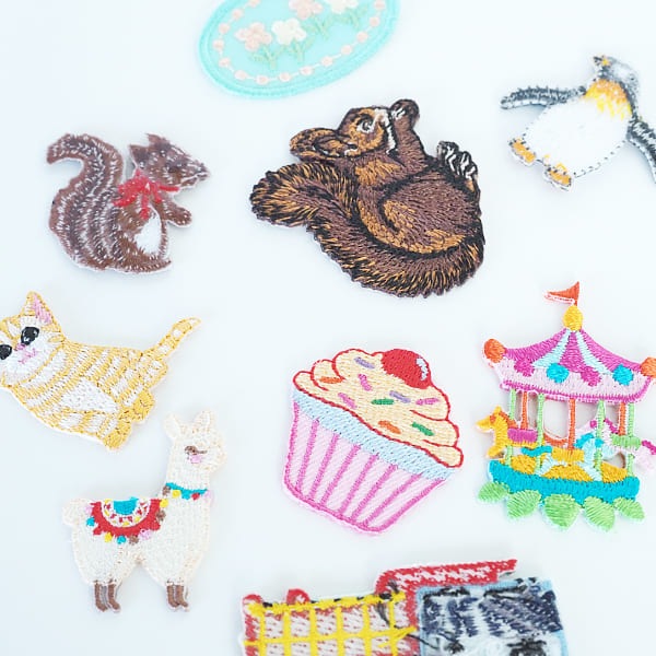 バラ売り 【選べるデザイン】刺繍ワッペン アイロンワッペン  恐竜 車 動物 アニマル ワッペン 子供 男の子 女の子 入園入学 レッスンバッグ スモック アップリケ のり付き子供用ワッペン フラガール ハワイアン はりねずみ  きりん 営業日即日発送 [ワールデザインbistarai]
