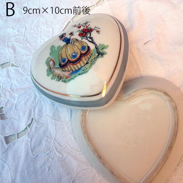 ポルトガル買付 ヨーロッパリモージュボックス ピルケース 陶器アクセサリーケース アンティーク陶器ジュエリーケース   蚤の市買い付け 営業日即日発送