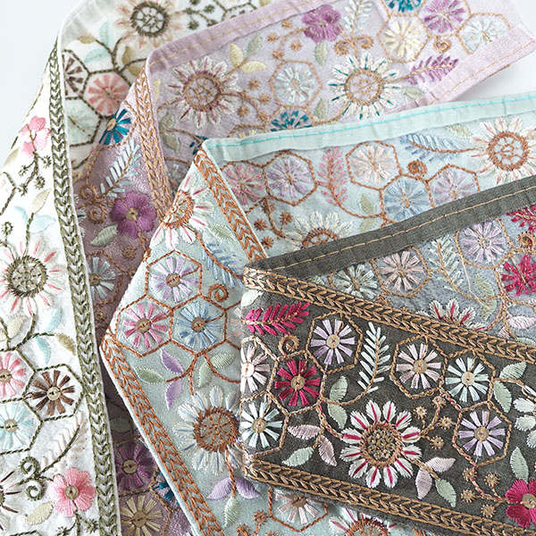 6cm幅 太幅インド刺繍リボン 花柄幾何学模様 幅広リボンブレード 和装ヘアアレンジ小物資材パーツ販売 営業日即日発送 [ワールデザインbistarai]