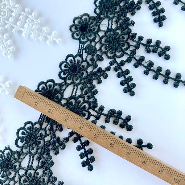 新作⭐　ツイード　ケミカルレース　ボタン　カボション　ピアス　イヤリング　赤　春 新作⭐ツイードケミカルレースボタンカボションピアスイヤリング赤春