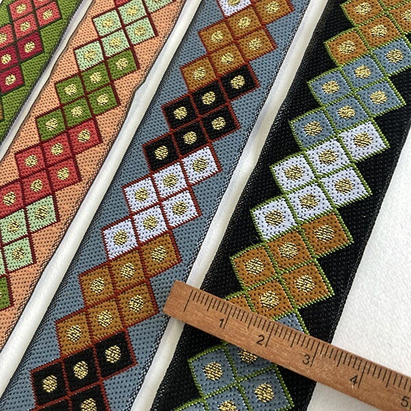3cm幅 ダイヤ柄 ドットリボン リボンブレード チロルテープ 刺繍テープ カメラチェーン スマホショルダーストラップ 営業日即日発送 