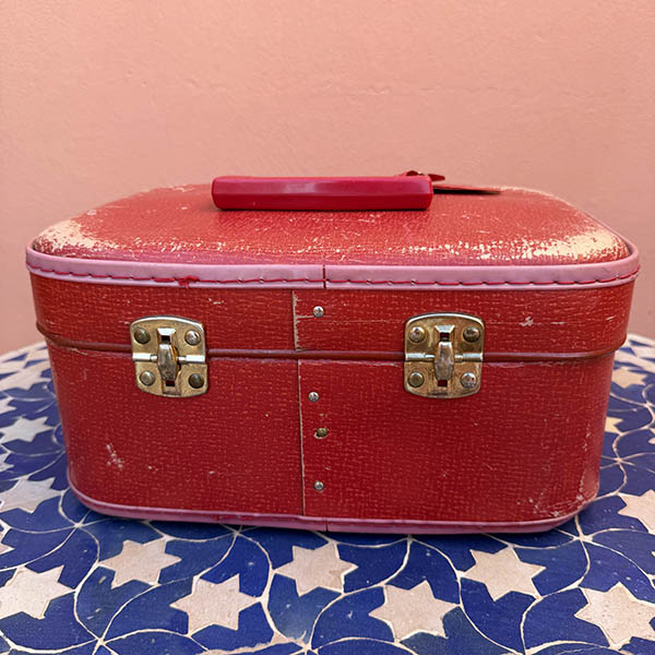 ポルトガル製ヴィンテージ レトロレッド バニティーケース 化粧品用箱 ソーイングボックス裁縫箱 コスメボックス 営業日即日発送 ＜送料無料＞