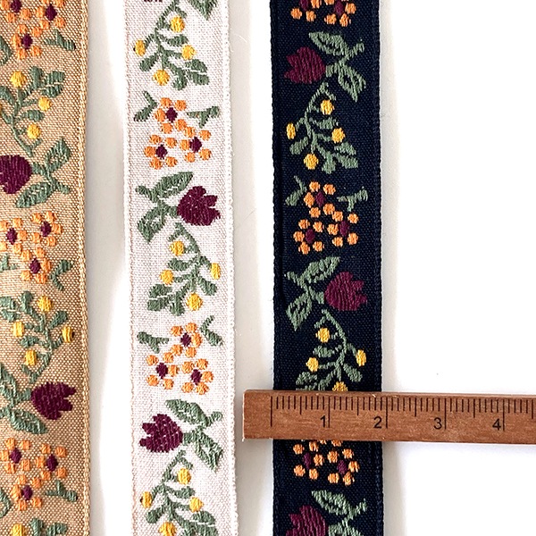 2cm幅 細幅手芸用テープフラワーリボン 花柄ジャガード織りテープ 2cm幅 1m単位販売 刺繍風 チロリアンテープ 北欧風 フラワーリボン ハンドメイド 手芸 バッグ装飾 ポーチ 洋裁 衣装 DIY ナチュラル カット販売 花柄刺繍チロリアンテープ ばらモチーフチロルテープ リボンブレード チスマホショルダーストラップ 猫首輪作り資材 営業日即日発送 [ワールデザインbistarai]