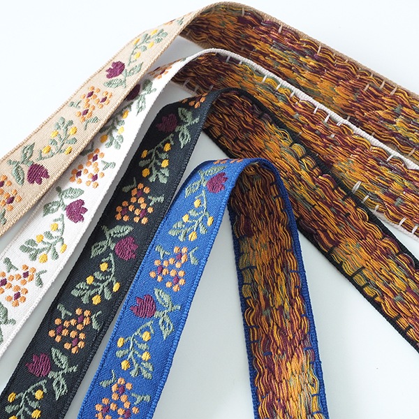 2cm幅 細幅手芸用テープフラワーリボン 花柄ジャガード織りテープ 2cm幅 1m単位販売 刺繍風 チロリアンテープ 北欧風 フラワーリボン ハンドメイド 手芸 バッグ装飾 ポーチ 洋裁 衣装 DIY ナチュラル カット販売 花柄刺繍チロリアンテープ ばらモチーフチロルテープ リボンブレード チスマホショルダーストラップ 猫首輪作り資材 営業日即日発送 [ワールデザインbistarai]