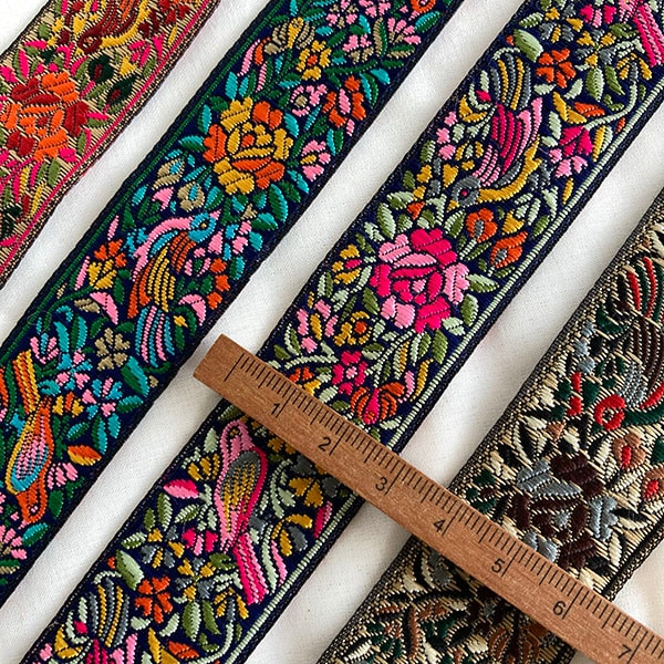 3cm幅 なめらかリボン 花と鳥の刺繍チロリアンテープ 細幅インド刺繍リボンブレード 花柄手芸用テープ カメラチェーン ショルダーストラップ 営業日即日発送 